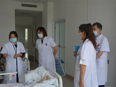 泰安頤博康復(fù)醫(yī)院舉行九三學(xué)社泰安市委會(huì)醫(yī)療專(zhuān)家團(tuán)服務(wù)基地揭牌儀式