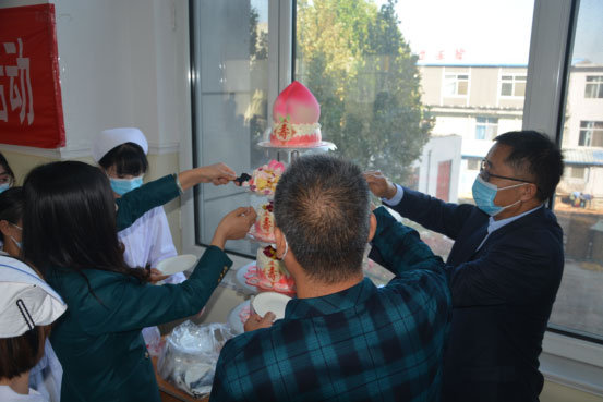 山東頤博醫(yī)院集團(tuán)舉辦重陽節(jié)尊老敬老活動